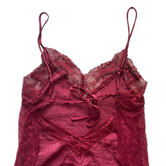 In Bloom by Jonquil Layla Chemise in Bordeaux Size Medium Side Lace Details - Picture 8 of 10
